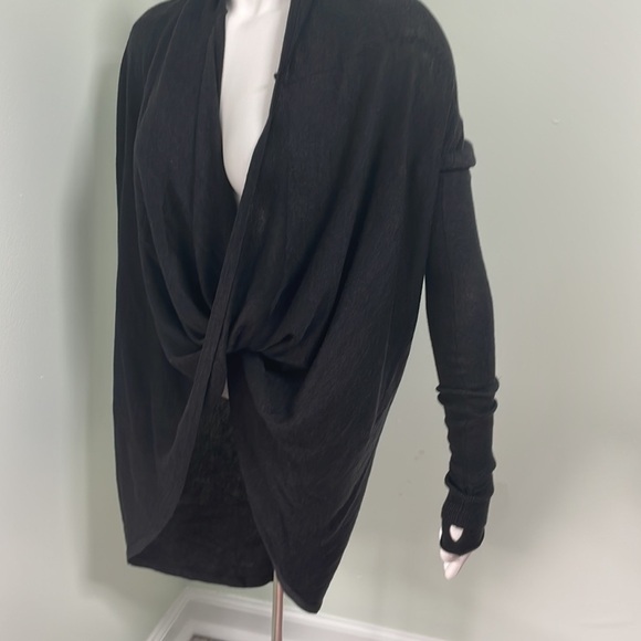 Lululemon Twist & Wrap Sweater - Picture 4 of 9